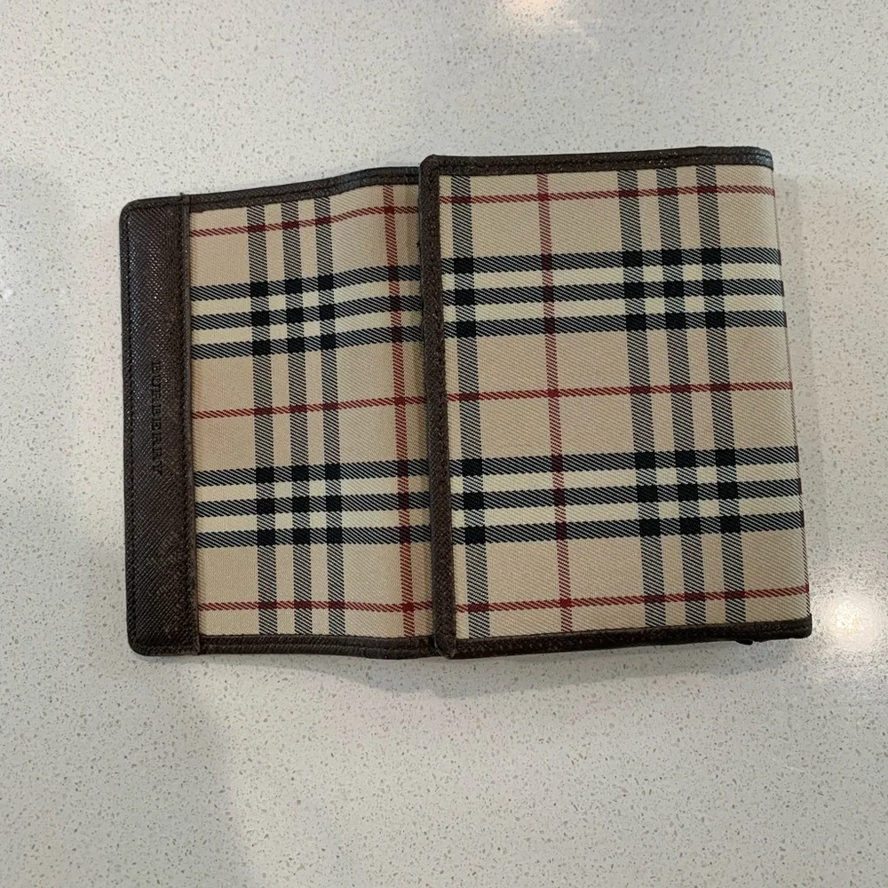 Burberry Nova Wallet - Picture 7 of 10